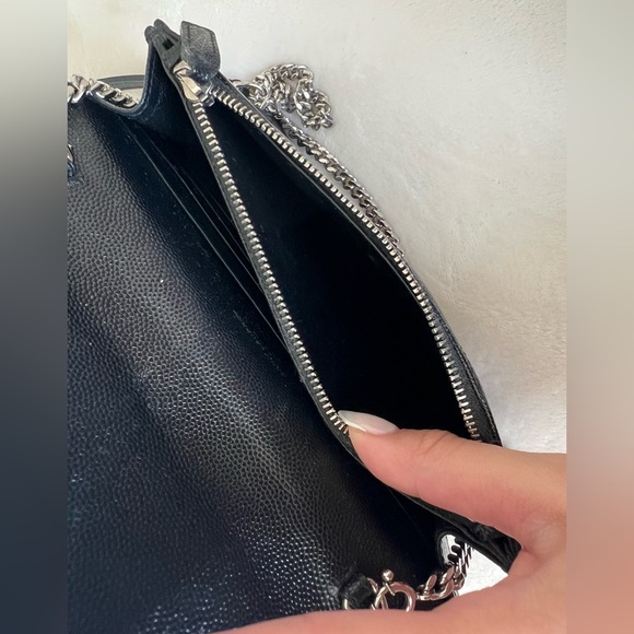 YSL Cassandre WOC - Picture 10 of 16